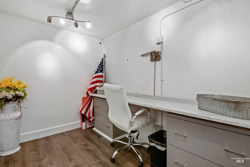 6803 W Overland Rd, Boise, ID 83709 photo 14