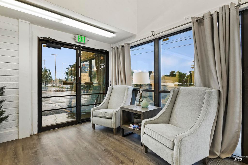 6803 W Overland Rd, Boise, ID 83709 photo 28