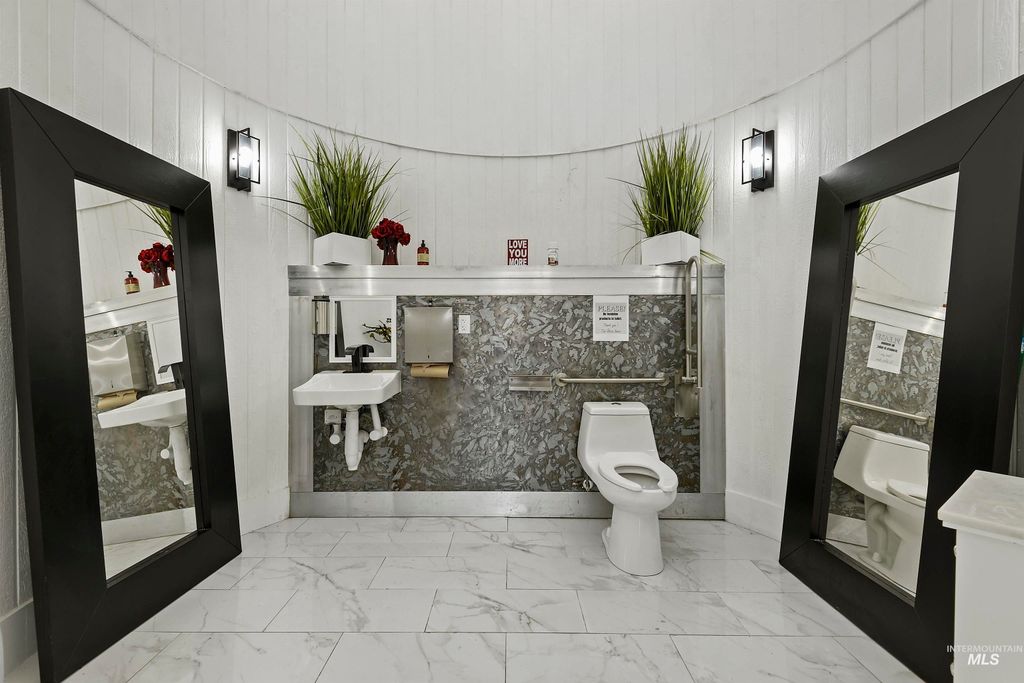 6803 W Overland Rd, Boise, ID 83709 photo 29