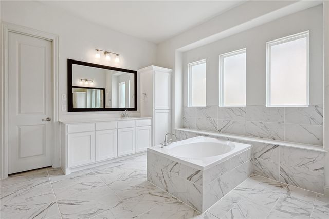 521 Carriage Hill Road, Midlothian, TX 76065