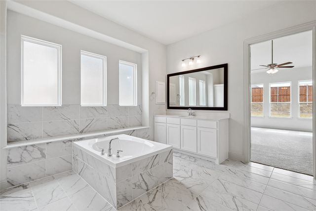 521 Carriage Hill Road, Midlothian, TX 76065