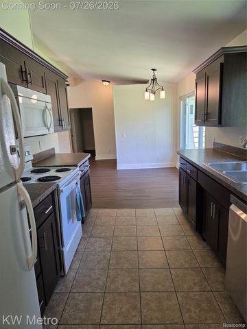 1755 Wellington Avenue, Bloomfield Hills, MI 48302