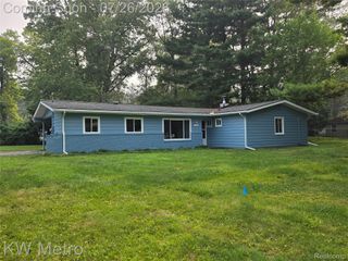 1755 Wellington Avenue, Bloomfield Hills, MI 48302