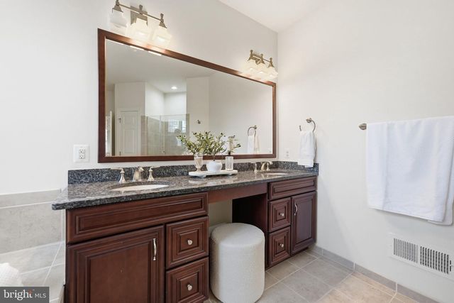 10801 PINNACLE DR, Spotsylvania, VA 22551