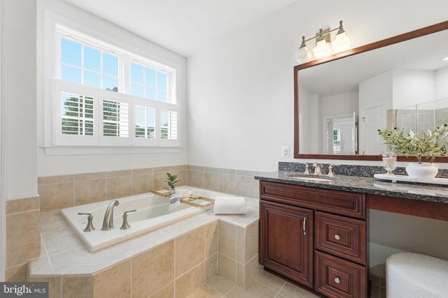 10801 PINNACLE DR, Spotsylvania, VA 22551