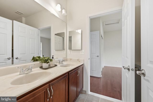 10801 PINNACLE DR, Spotsylvania, VA 22551