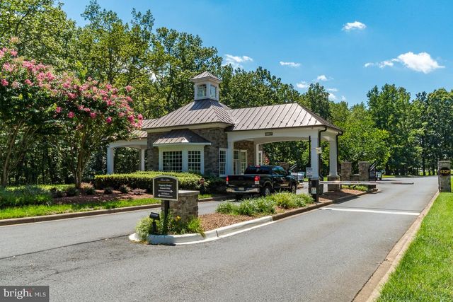 10801 PINNACLE DR, Spotsylvania, VA 22551