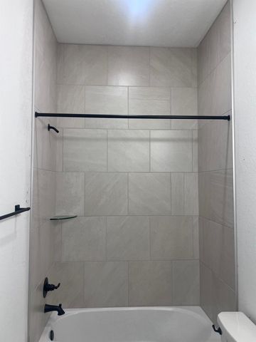 13222 Valley Orchard, Tomball, TX 77375