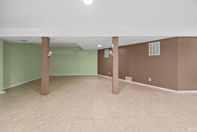 1221 N Salisbury Street, West Lafayette, IN 47906
