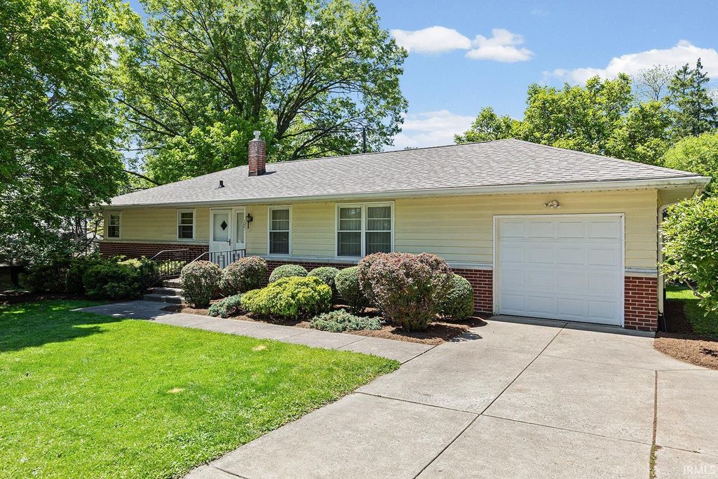 1221 N Salisbury Street, West Lafayette, IN 47906