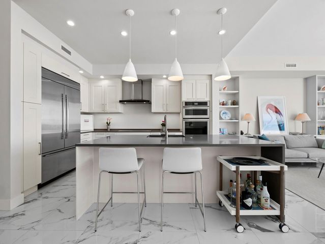 1155 N GULFSTREAM AVENUE 906, Sarasota, FL 34236