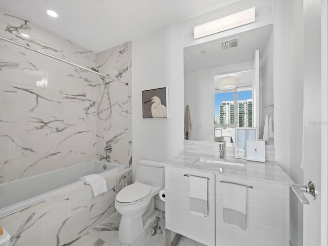 1155 N GULFSTREAM AVENUE 906, Sarasota, FL 34236