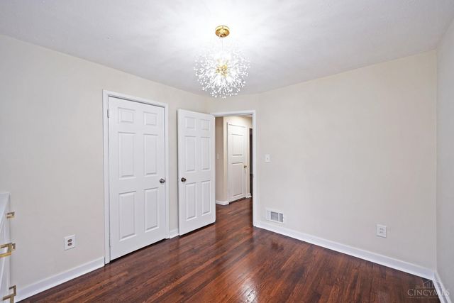 3946 Cedarwood Place, Silverton, OH 45213