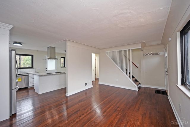 3946 Cedarwood Place, Silverton, OH 45213