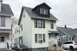 132 Brookwood St 2, East Orange City, NJ 07018