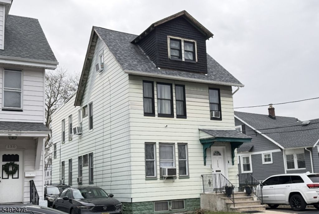 132 Brookwood St 2, East Orange City, NJ 07018