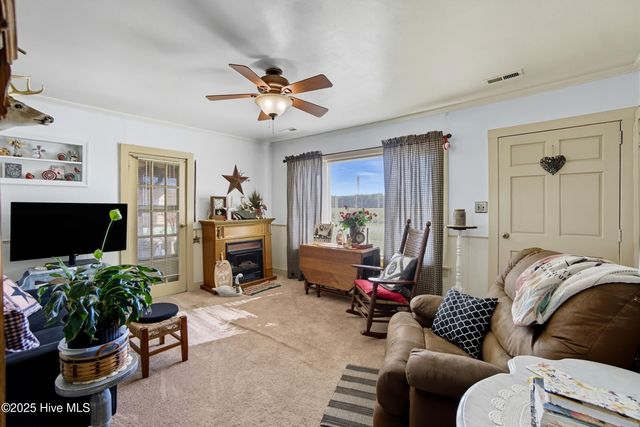 483 Meadstown Road, Elizabeth City, NC 27909