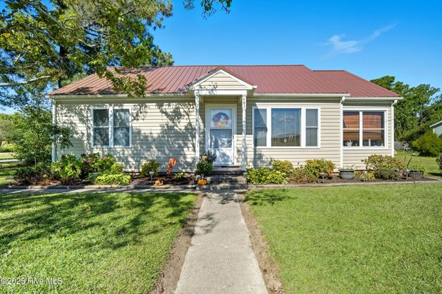 483 Meadstown Road, Elizabeth City, NC 27909