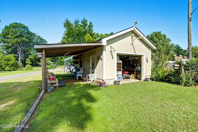 483 Meadstown Road, Elizabeth City, NC 27909