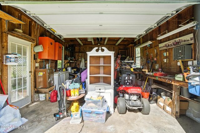 483 Meadstown Road, Elizabeth City, NC 27909