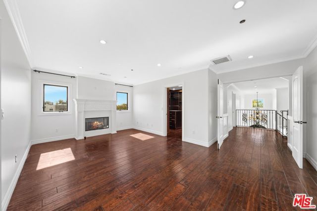 911 Harvard Street, Santa Monica, CA 90403