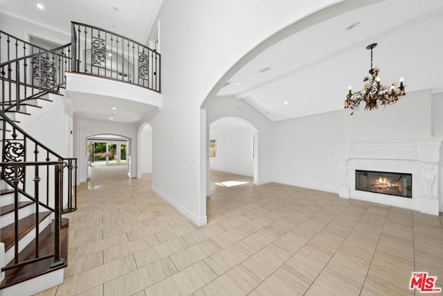 911 Harvard Street, Santa Monica, CA 90403