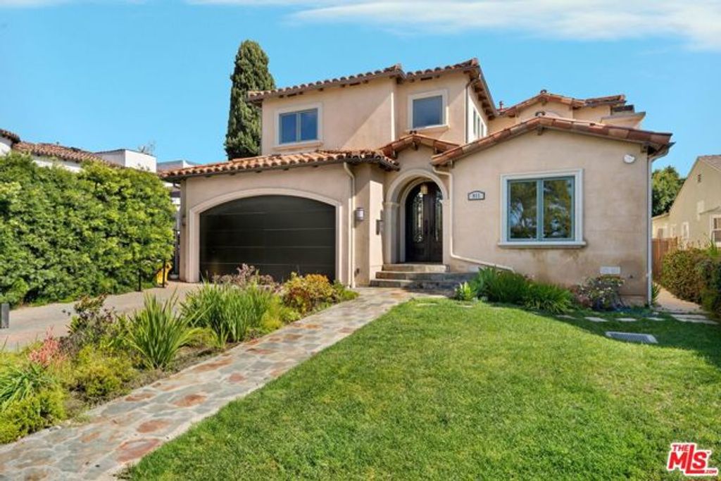 911 Harvard Street, Santa Monica, CA 90403