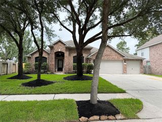 30611 Pinemill Hollow Drive, Spring, TX 77386