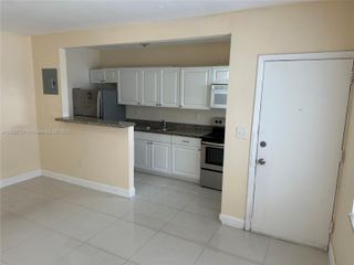 2369 NE 172nd St 4, North Miami Beach, FL 33160