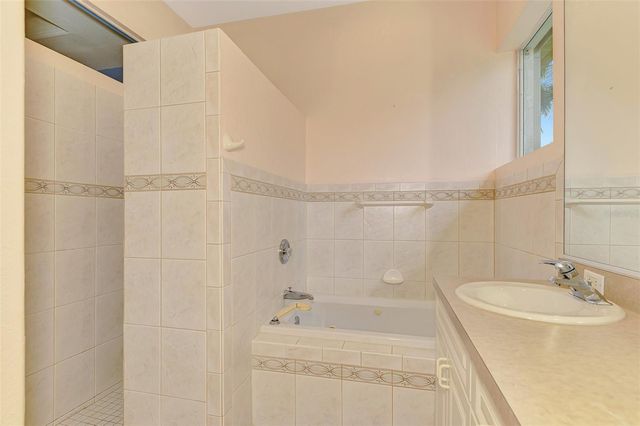 4708 SWEETMEADOW CIRCLE, Sarasota, FL 34238