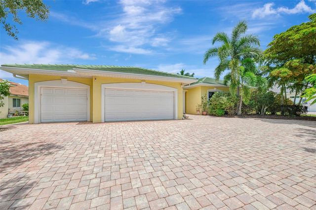 4708 SWEETMEADOW CIRCLE, Sarasota, FL 34238