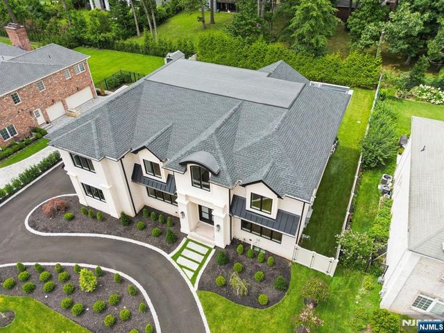 50 Roberts Road, Englewood Cliffs, NJ 07632