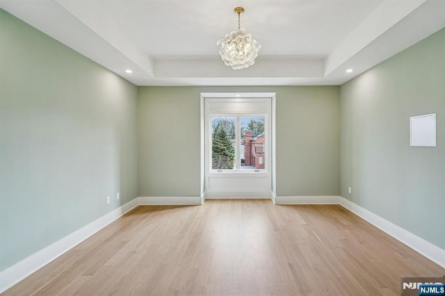 50 Roberts Road, Englewood Cliffs, NJ 07632