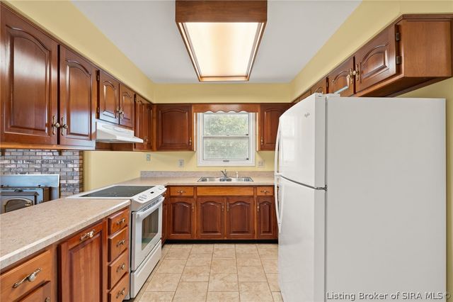 7907 Bethany Road, Charlestown, IN 47111