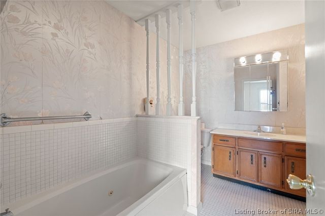 7907 Bethany Road, Charlestown, IN 47111