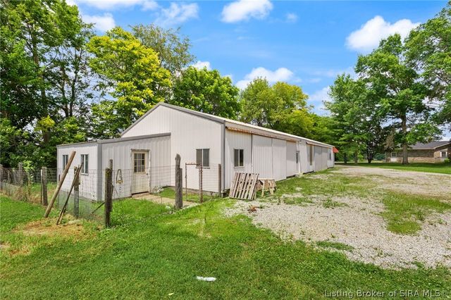 7907 Bethany Road, Charlestown, IN 47111