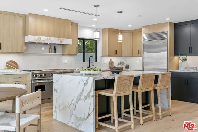 18101 Green Meadow Drive, Encino (los Angeles), CA 91316