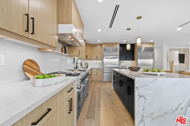 18101 Green Meadow Drive, Encino (los Angeles), CA 91316