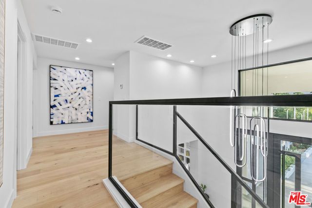 18101 Green Meadow Drive, Encino (los Angeles), CA 91316