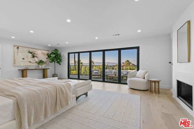 18101 Green Meadow Drive, Encino (los Angeles), CA 91316