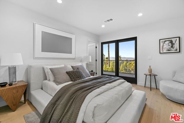 18101 Green Meadow Drive, Encino (los Angeles), CA 91316