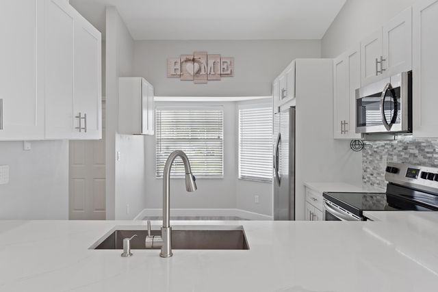 12 Paxford Lane W, Boynton Beach, FL 33426