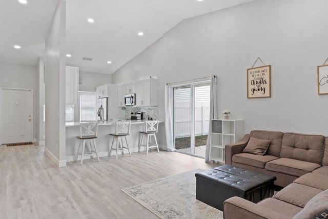 12 Paxford Lane W, Boynton Beach, FL 33426