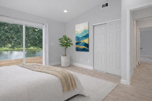 12 Paxford Lane W, Boynton Beach, FL 33426