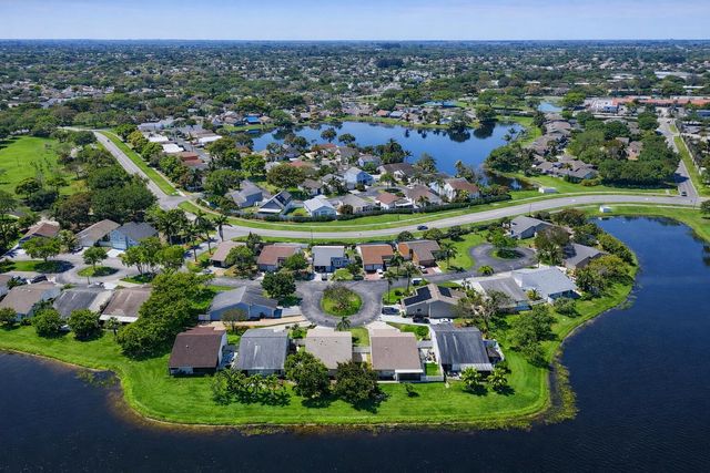 12 Paxford Lane W, Boynton Beach, FL 33426