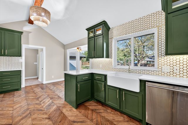 1 River Hills Drive, Denison, TX 75020
