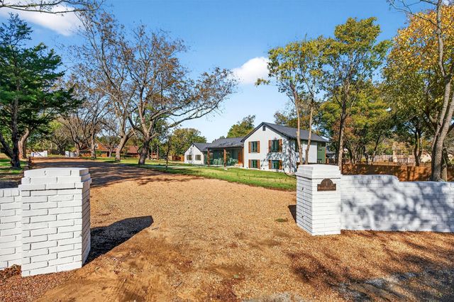 1 River Hills Drive, Denison, TX 75020