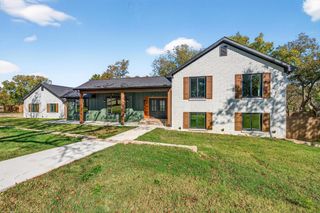 1 River Hills Drive, Denison, TX 75020