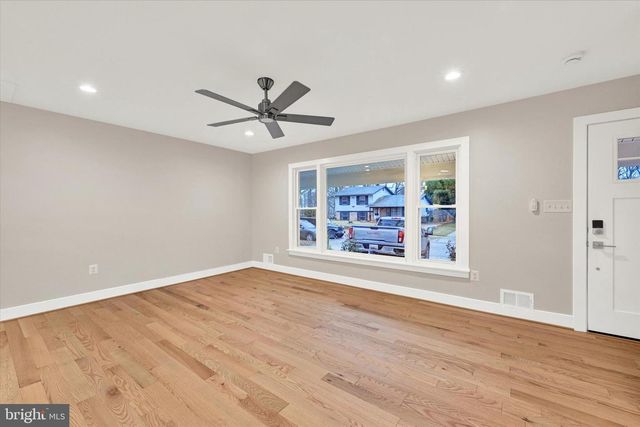 9603 BEACHWOOD AVE, Lanham, MD 20706