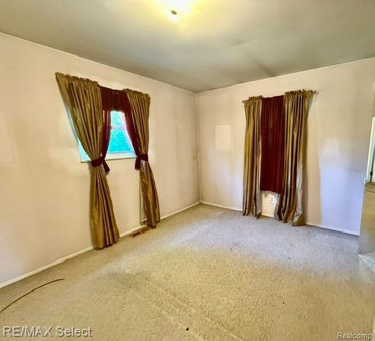 7066 Sharp Road, Swartz Creek, MI 48473